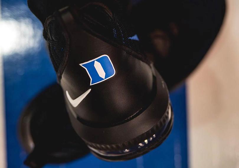 nike-lebron-16-duke-pe-4