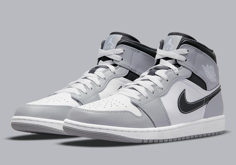 Air-Jordan-1-Mid-Grey-554724-078-4