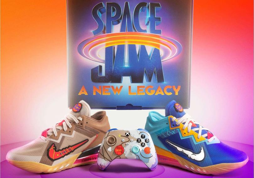 Xbox-Space-Jam-Nike-LeBron-18-Low-1