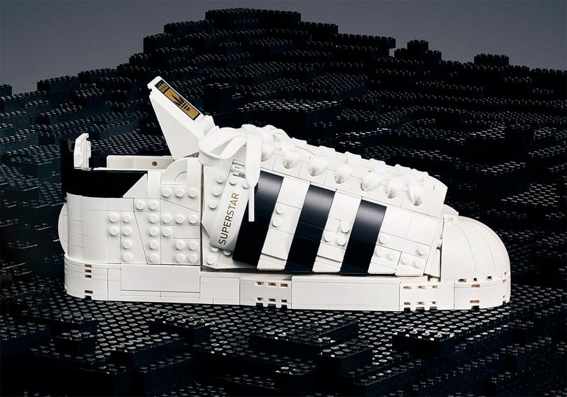 lego-adidas-superstar-FZ8497-lead