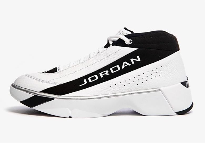 jordan-team-showcase-CD4150-100-1